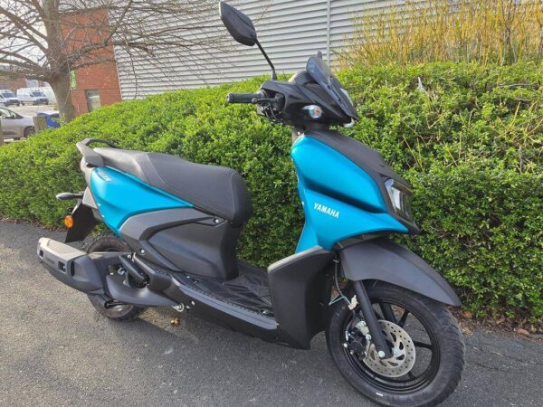 YAMAHA RAYZR 125 (2026)